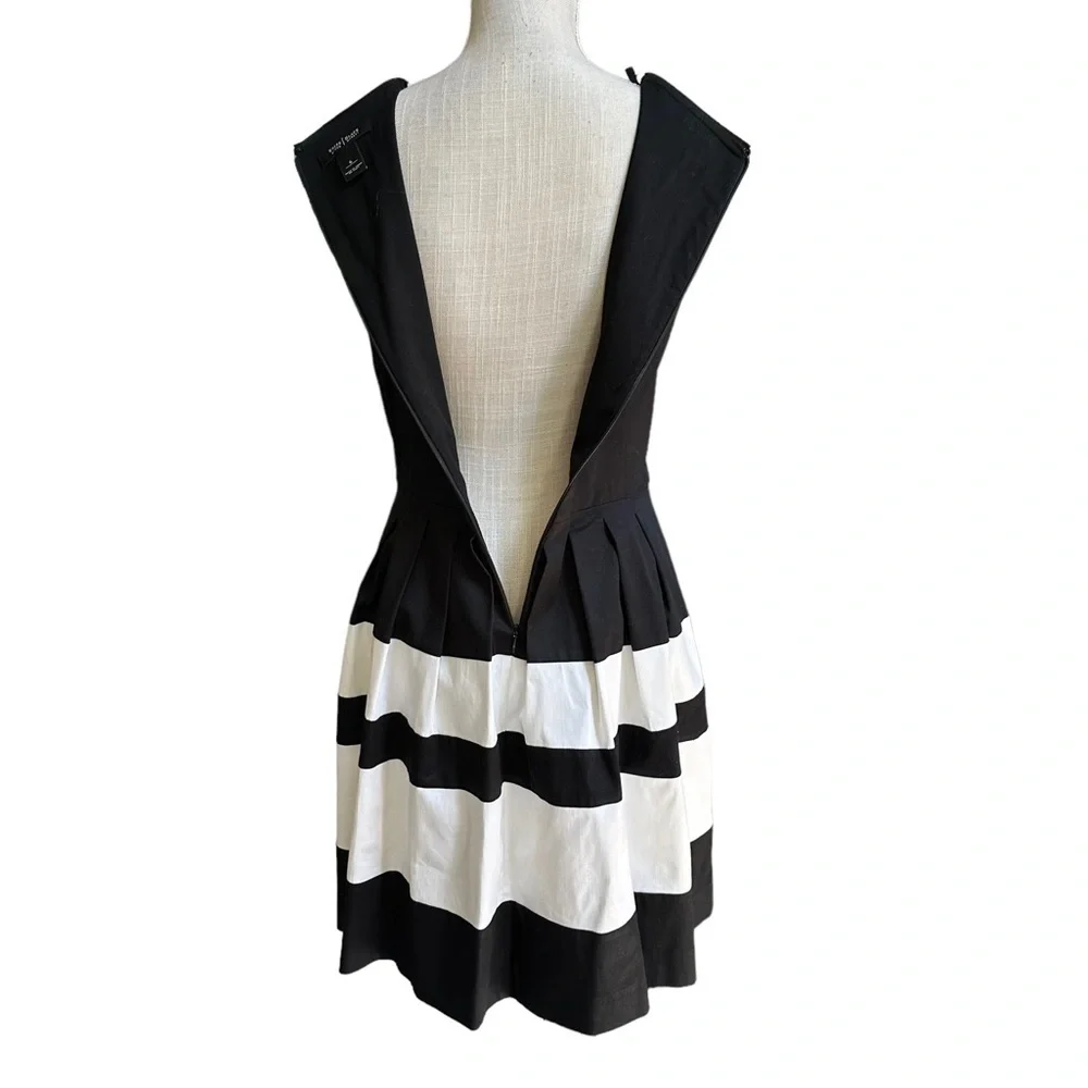 Black House White Market Womens Fit and Flare Stripe Sleeve Less Midi Dress Sz 6